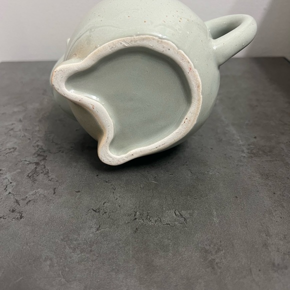 Ceramic Cat Tea Mug With Attached Tea Bag Holder Green with Brown Speckles - Picture 4 of 4